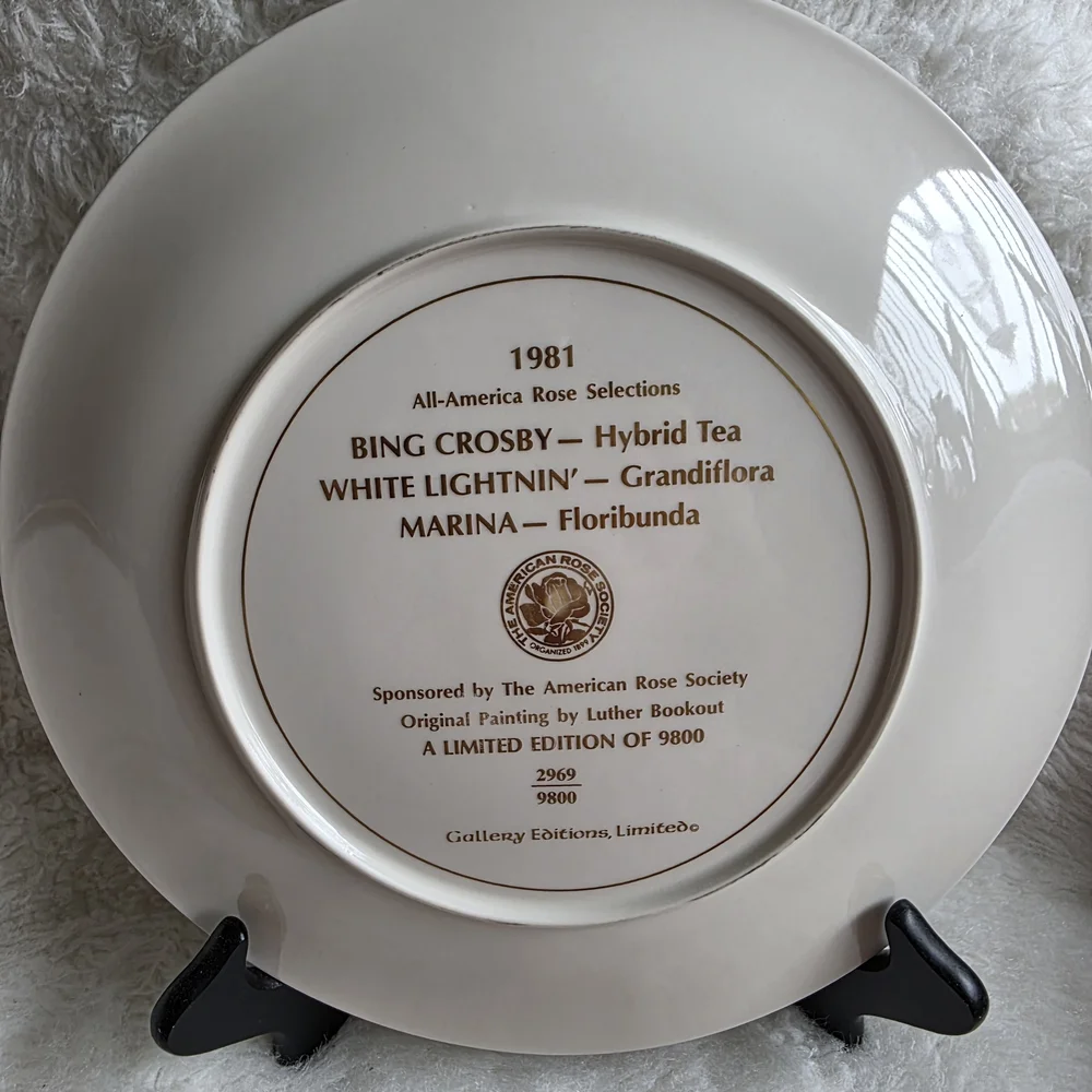 Vintage Bing Crosby 1981 Red Rose Decorative Wall Plate.